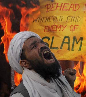 Schlagt den Ungläubigen, den Feinden des Islam die Köpfe ab