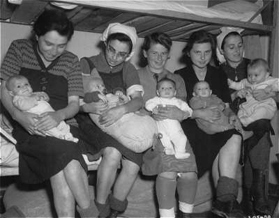 Im KL Dachau wurde das Leben geschützt, nicht genommen. Es gab fröhliche Geburten, Kinder jüdischer Mütter.