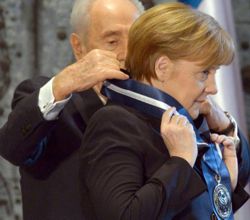 Merkel wird am 25. Februar 2014 die höchste jüdische Ehrenmedaille verliehen