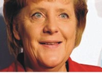 Merkel bezieht einen Lustgewinn im Deutschen plattmachen.