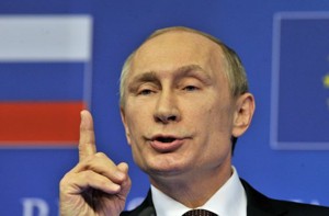 Präsident Putin ließ die Perversen während des EU-Russland-Gipfels abblitzen. Das russische Kinderschutzgesetz vor Schwulen bleibt und den Holo hat er auch nicht erwähnt.